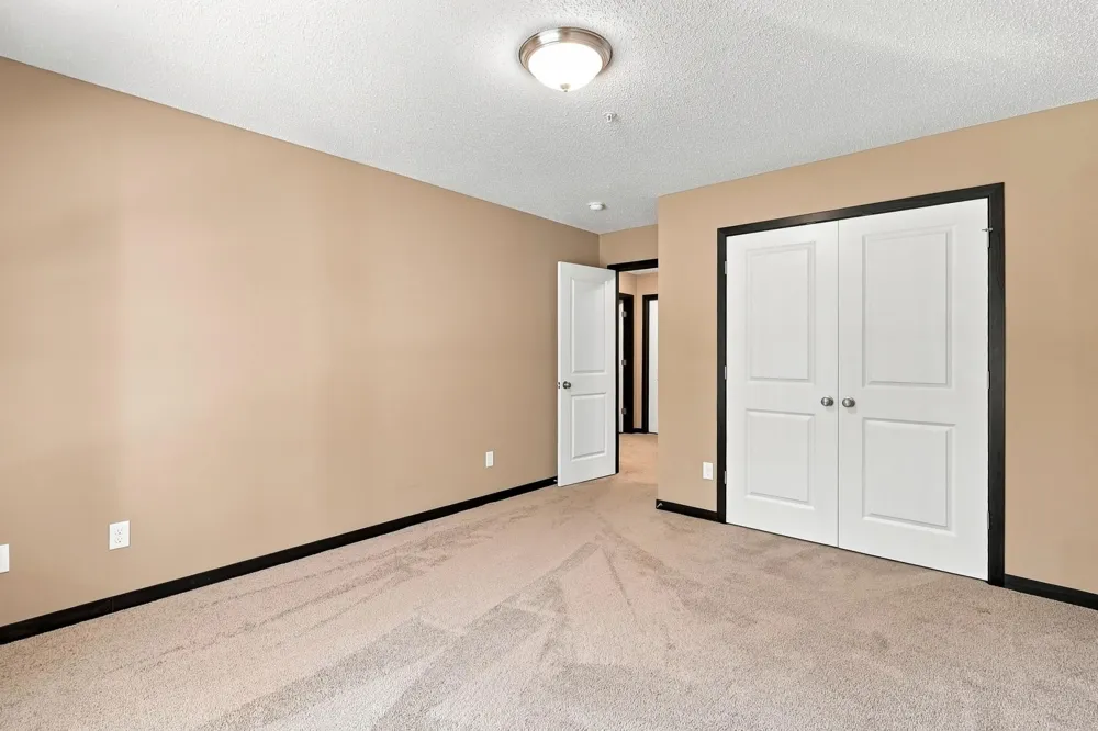 8652 Lake Riley Drive Chanhassen, MN 55317