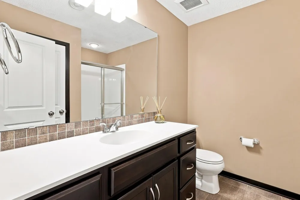 8652 Lake Riley Drive Chanhassen, MN 55317