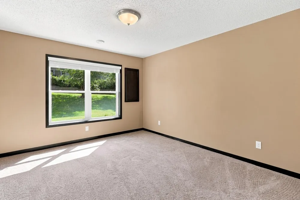 8652 Lake Riley Drive Chanhassen, MN 55317