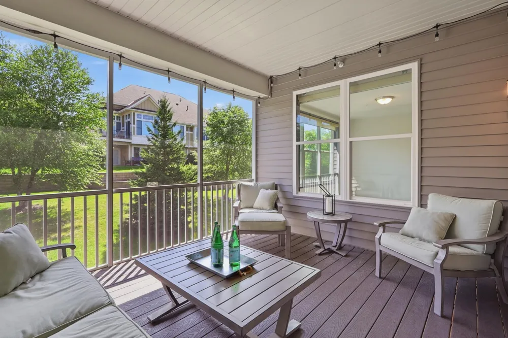 8652 Lake Riley Drive Chanhassen, MN 55317