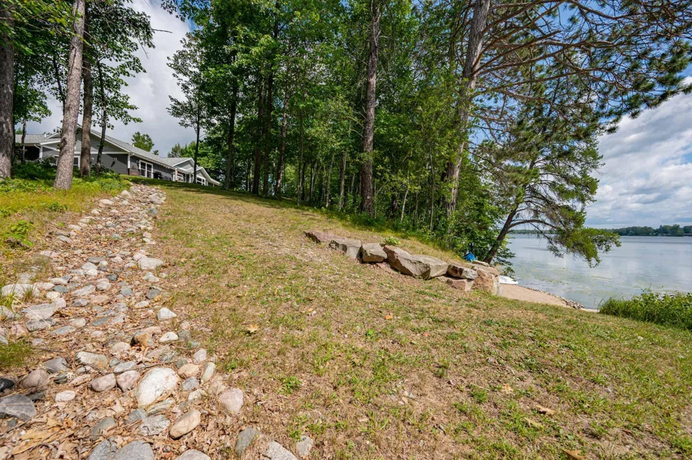 33231 Sky West Trail Grand Rapids, MN 55744