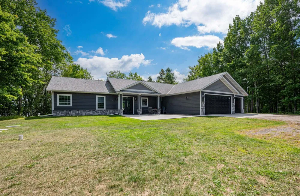 33231 Sky West Trail Grand Rapids, MN 55744