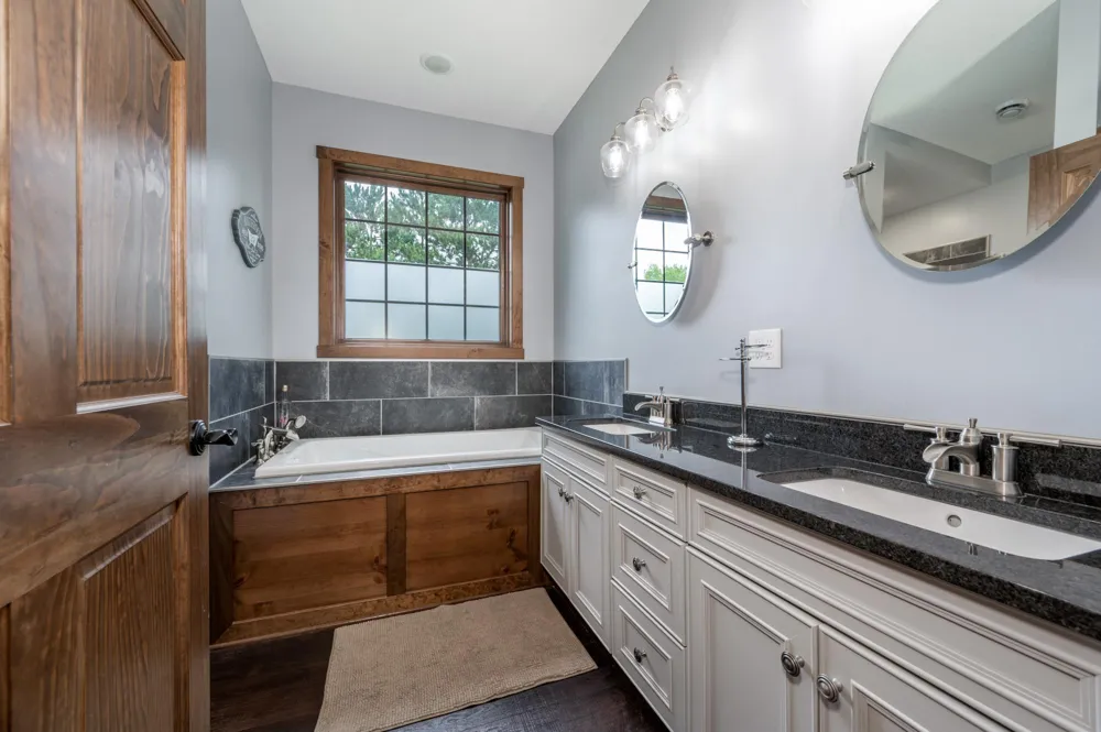 33231 Sky West Trail Grand Rapids, MN 55744