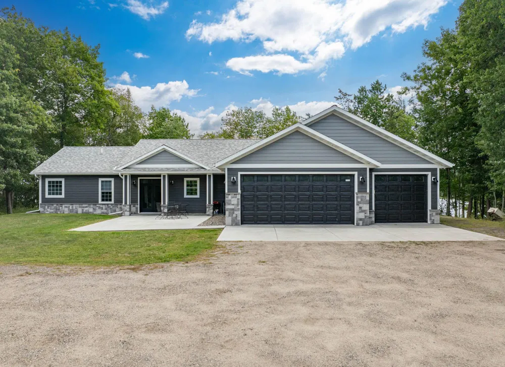 33231 Sky West Trail Grand Rapids, MN 55744