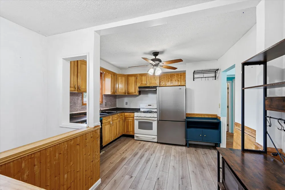 570 Ironton Street NE Fridley, MN 55432