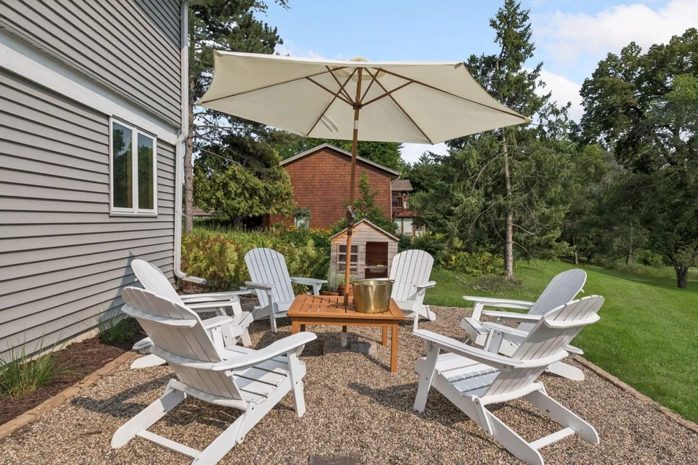 15803 Holdridge Road E Wayzata, MN 55391