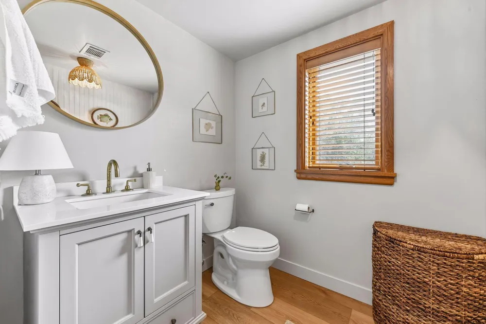 15803 Holdridge Road E Wayzata, MN 55391