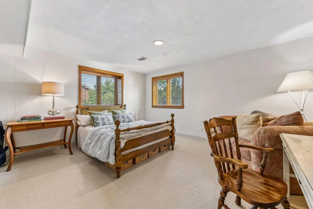 15803 Holdridge Road E Wayzata, MN 55391