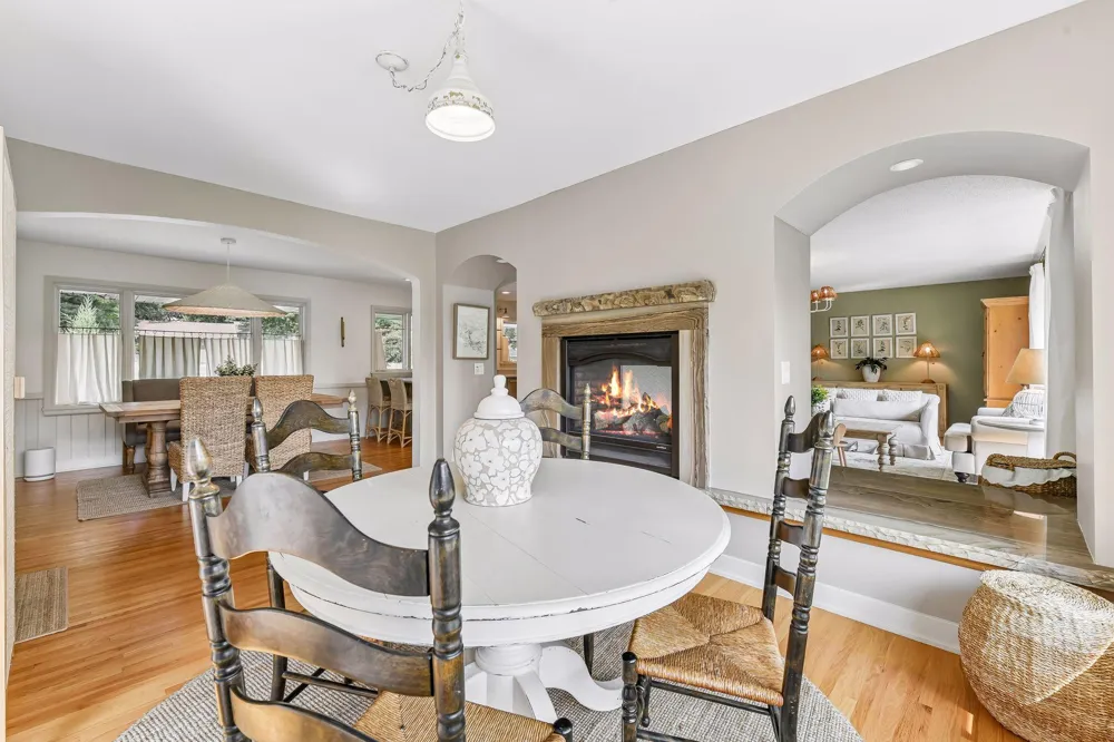 15803 Holdridge Road E Wayzata, MN 55391