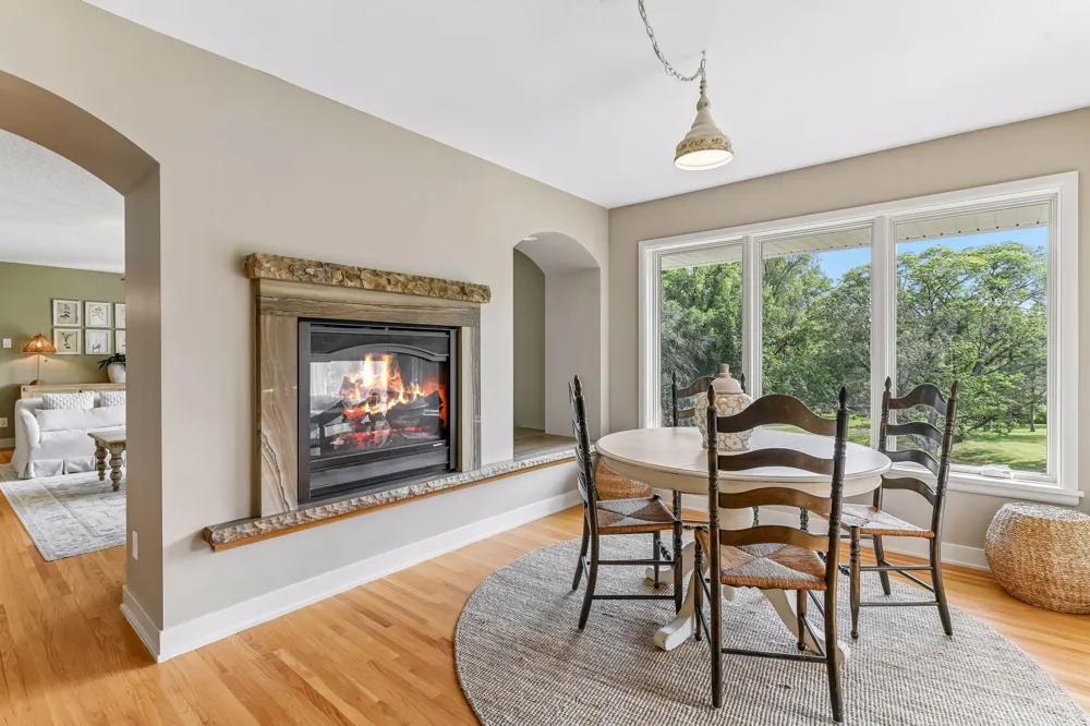 15803 Holdridge Road E Wayzata, MN 55391