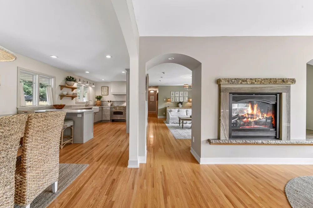 15803 Holdridge Road E Wayzata, MN 55391