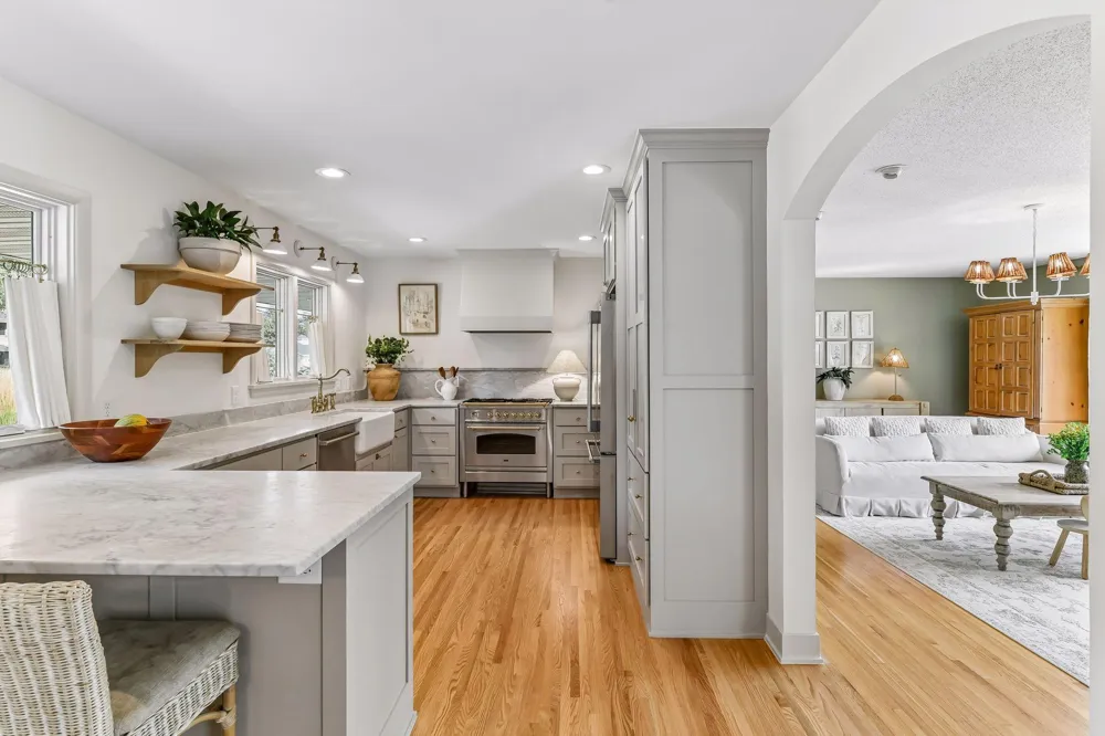 15803 Holdridge Road E Wayzata, MN 55391