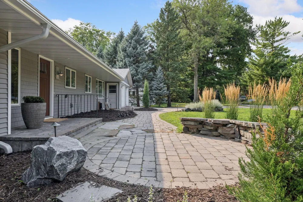 15803 Holdridge Road E Wayzata, MN 55391
