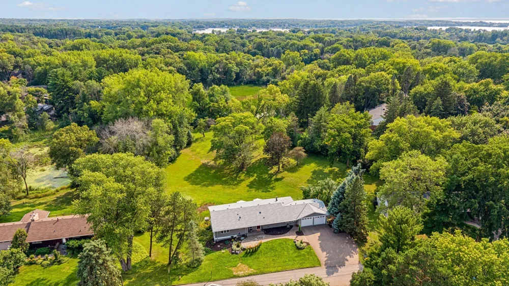 15803 Holdridge Road E Wayzata, MN 55391
