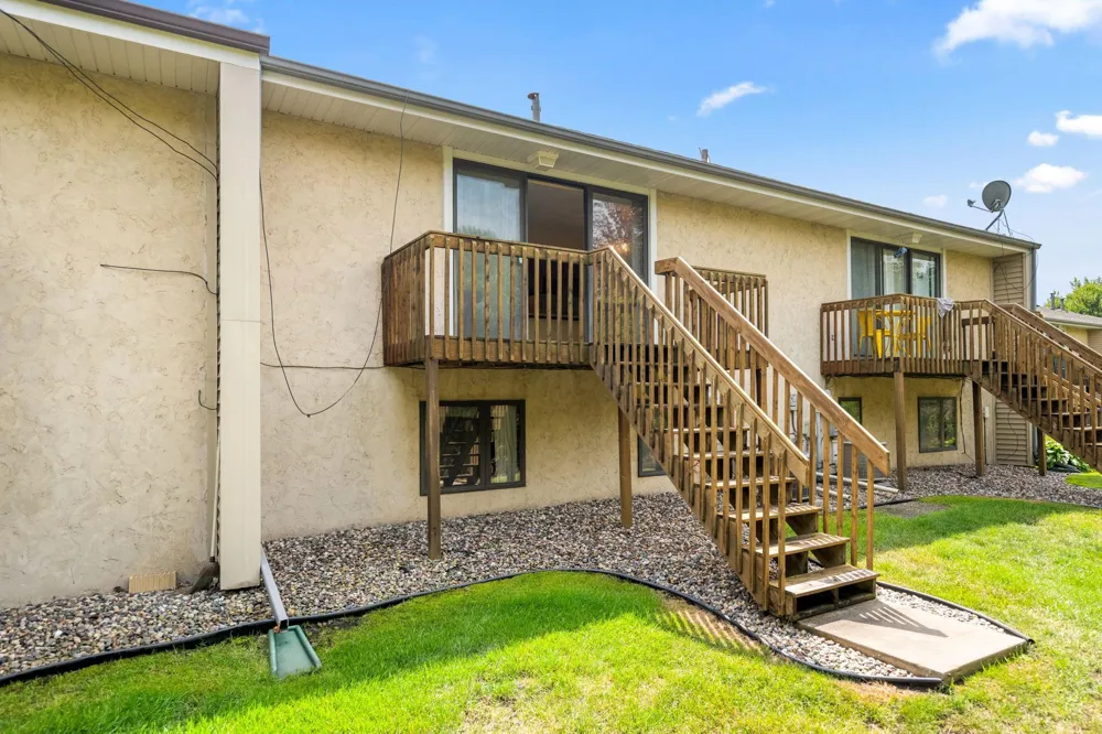 336 W 5th Street Waconia, MN 55387