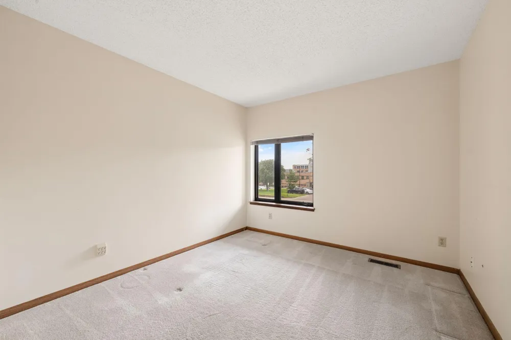 336 W 5th Street Waconia, MN 55387