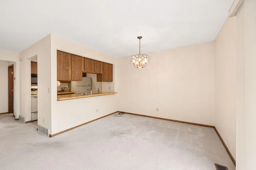 336 W 5th Street Waconia, MN 55387