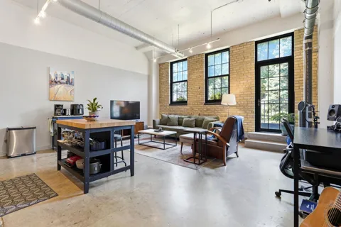 730 Stinson Boulevard #124