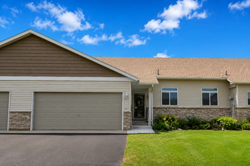 233 Pine Street Cannon Falls, MN 55009