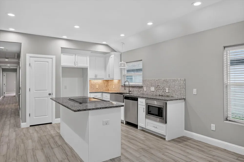 608 E College Street #608 Sherman, TX 75090