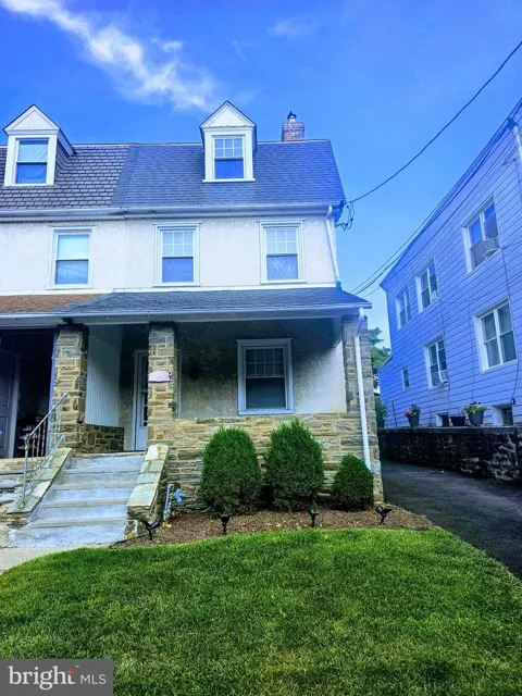 412 MAPLE STREET #1