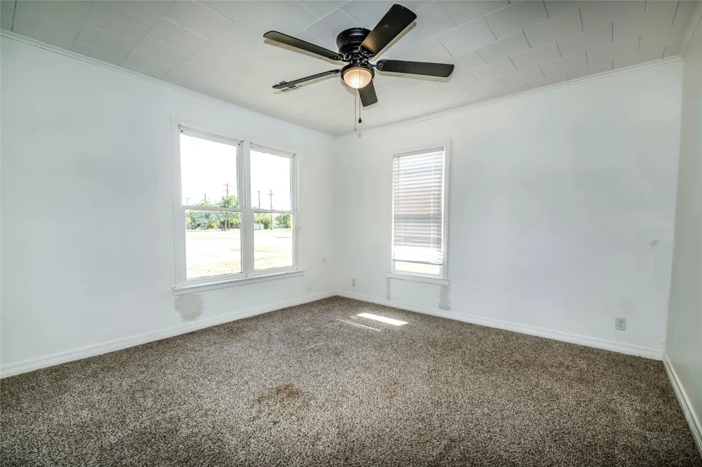 313 W Moses Street Cushing, OK 74023