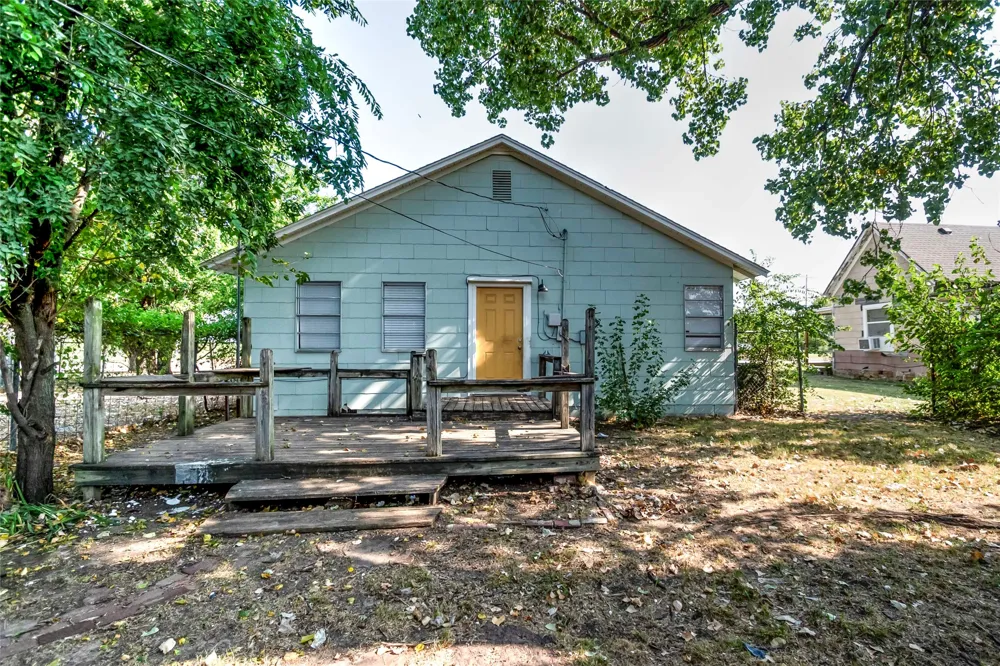 313 W Moses Street Cushing, OK 74023