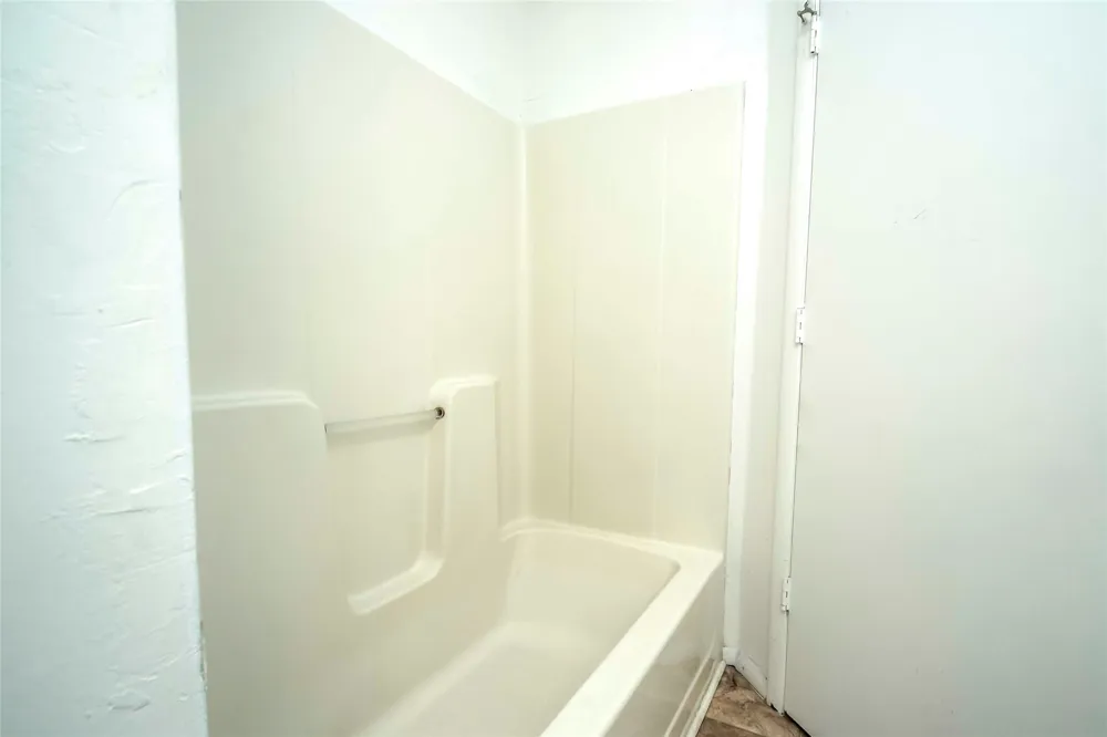 313 W Moses Street Cushing, OK 74023