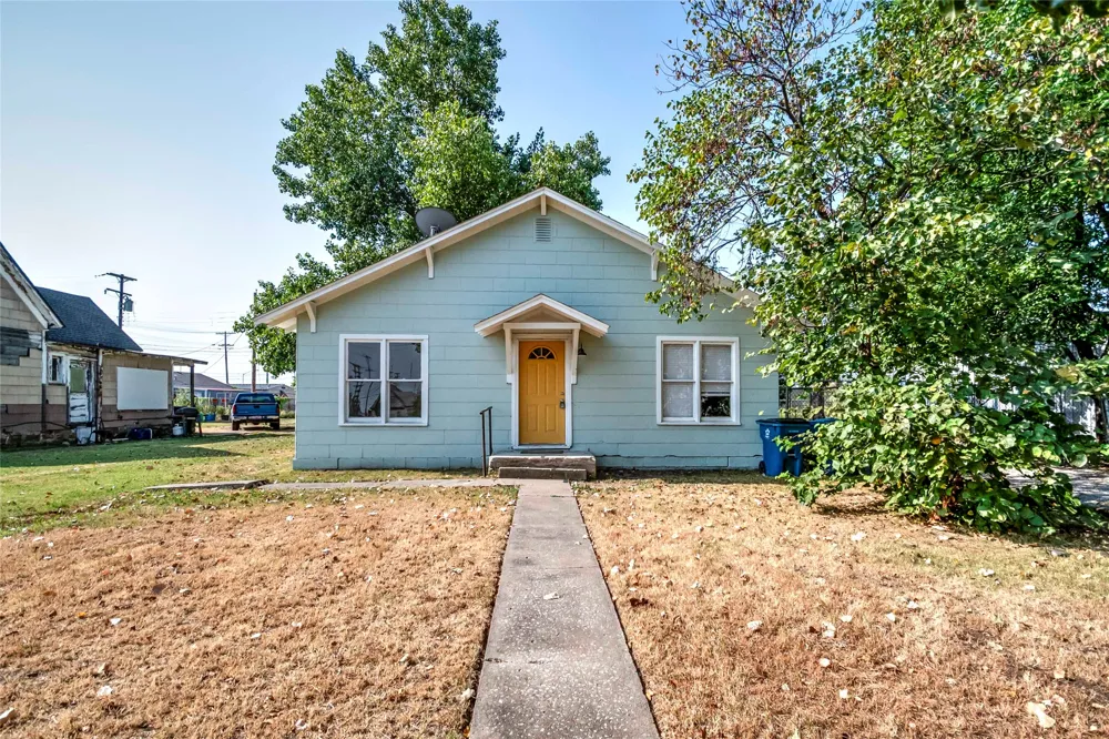 313 W Moses Street Cushing, OK 74023