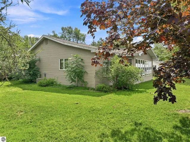 5403 E M 55 Cherry Grove Township, MI 49601