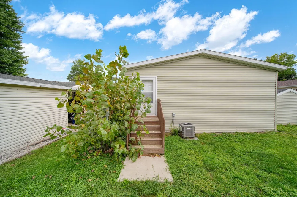 520 Missouri River Court Adrian City, MI 49221