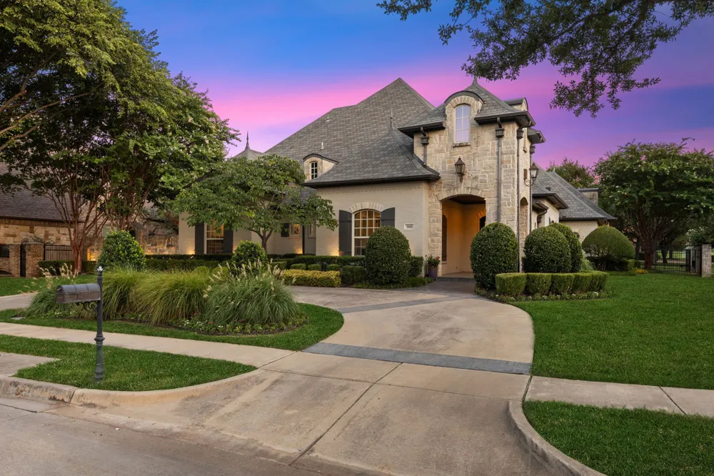 900 Aspen Ridge Drive Southlake, TX 76092