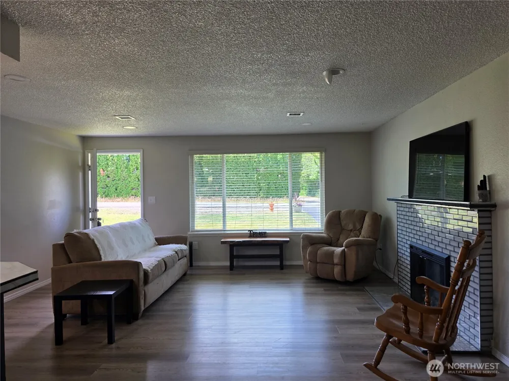 2359 SE Mitchell Road SE Port Orchard, WA 98366