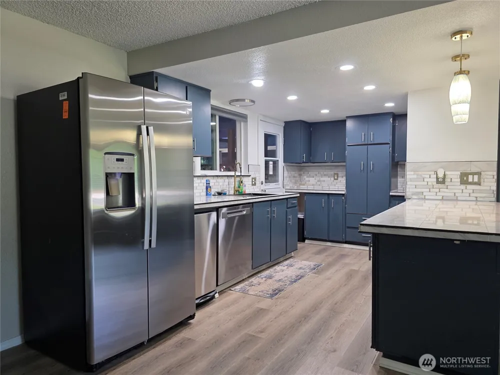 2359 SE Mitchell Road SE Port Orchard, WA 98366