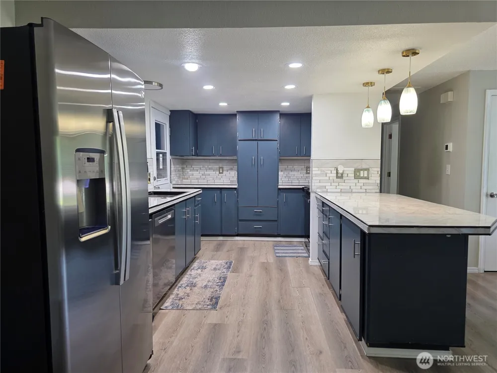 2359 SE Mitchell Road SE Port Orchard, WA 98366