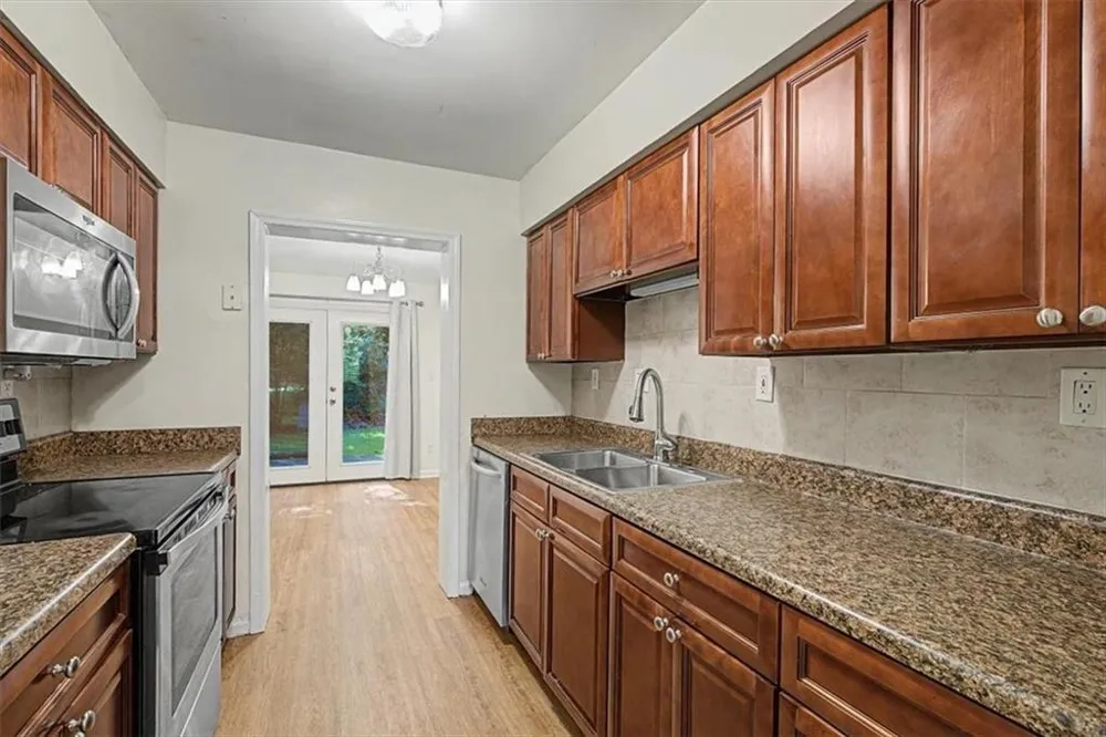 6350 Hawthorne Terrace Peachtree Corners, GA 30092