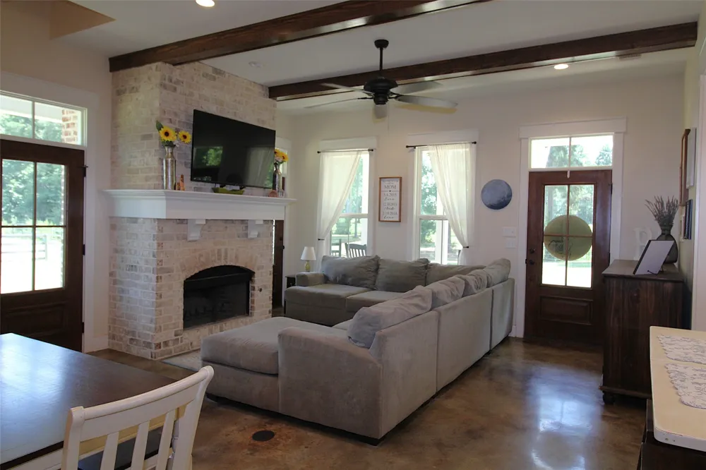 3542 Parish Line Road Doyline, LA 71023
