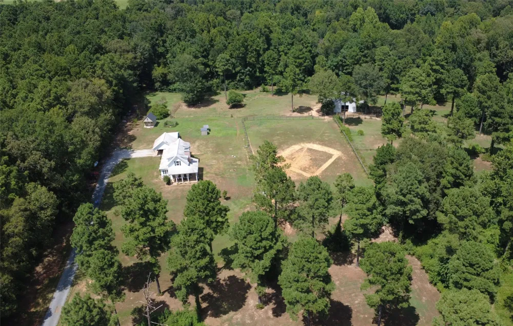 3542 Parish Line Road Doyline, LA 71023
