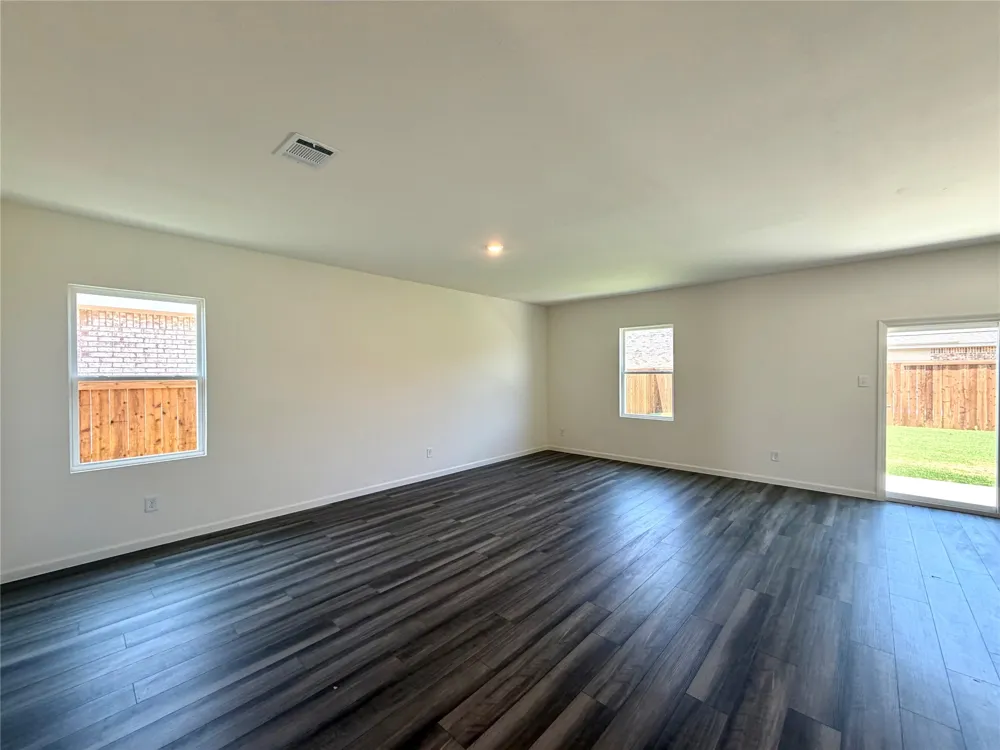 1246 Lambert Lane Forney, TX 75126