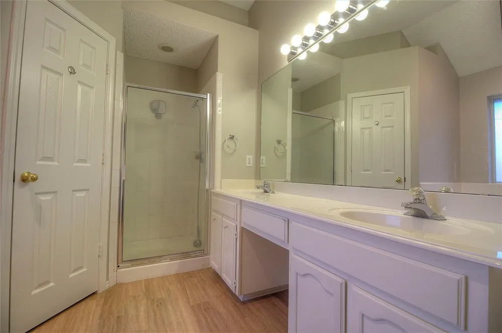 7409 Glen Drive Watauga, TX 76148