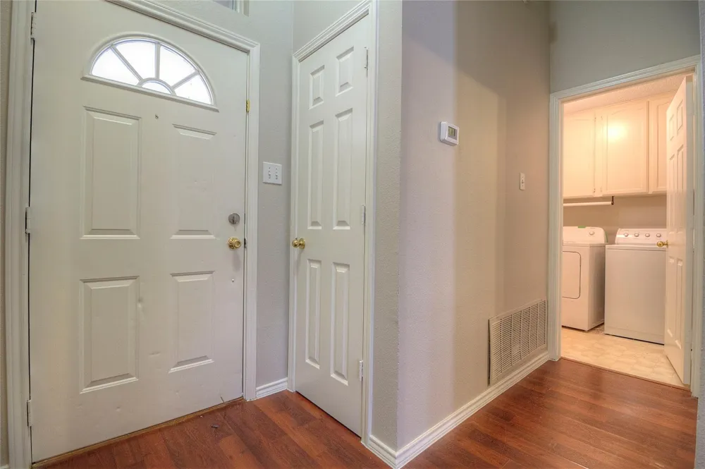 7409 Glen Drive Watauga, TX 76148
