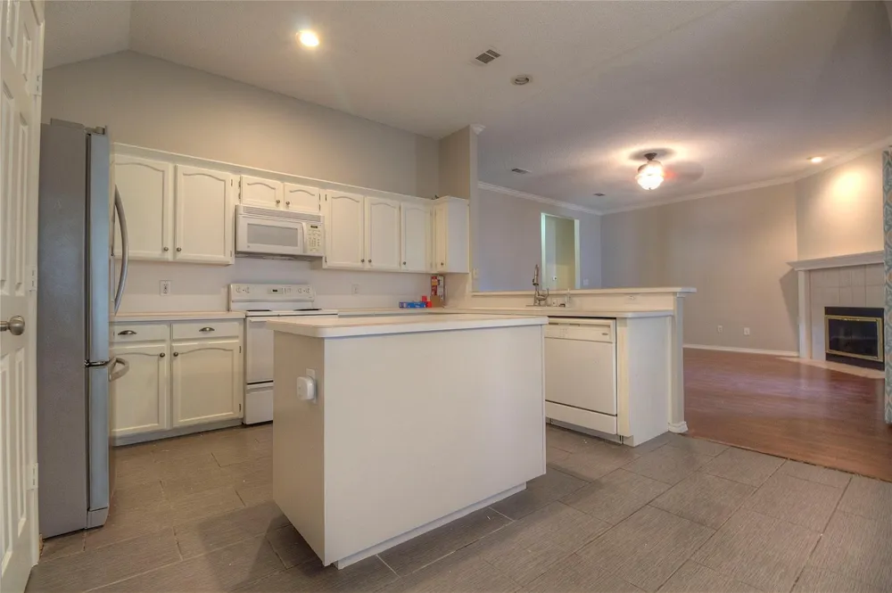 7409 Glen Drive Watauga, TX 76148