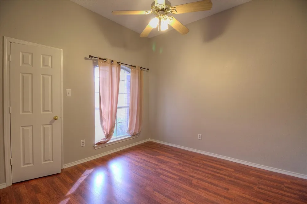7409 Glen Drive Watauga, TX 76148