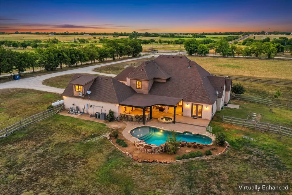 5550 Donald Road Krum, TX 76249