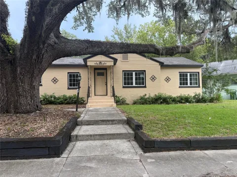 1200 SUNSHINE AVENUE