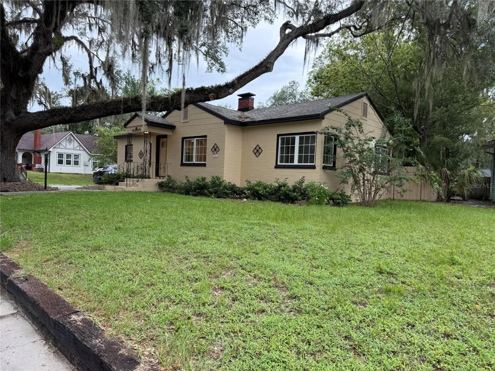 1200 SUNSHINE AVENUE Leesburg, FL 34748