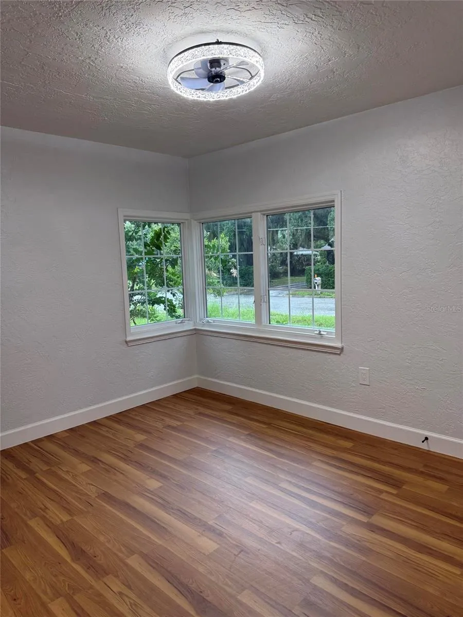 1200 SUNSHINE AVENUE Leesburg, FL 34748