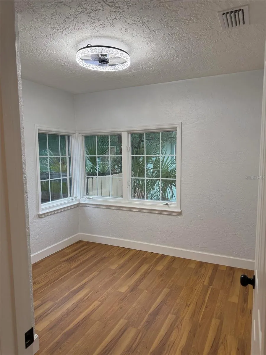 1200 SUNSHINE AVENUE Leesburg, FL 34748