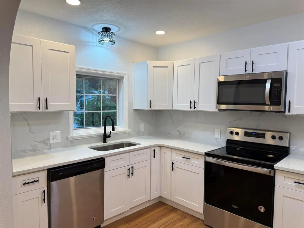 1200 SUNSHINE AVENUE Leesburg, FL 34748