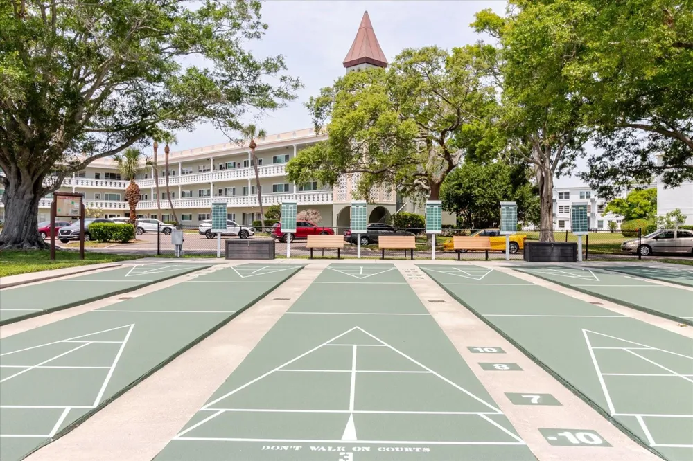 2295 AMERICUS BOULEVARD E #59 Clearwater, FL 33763